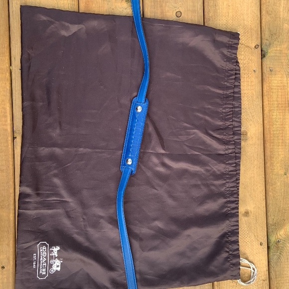 Coach Handbag - Picture 3 of 16